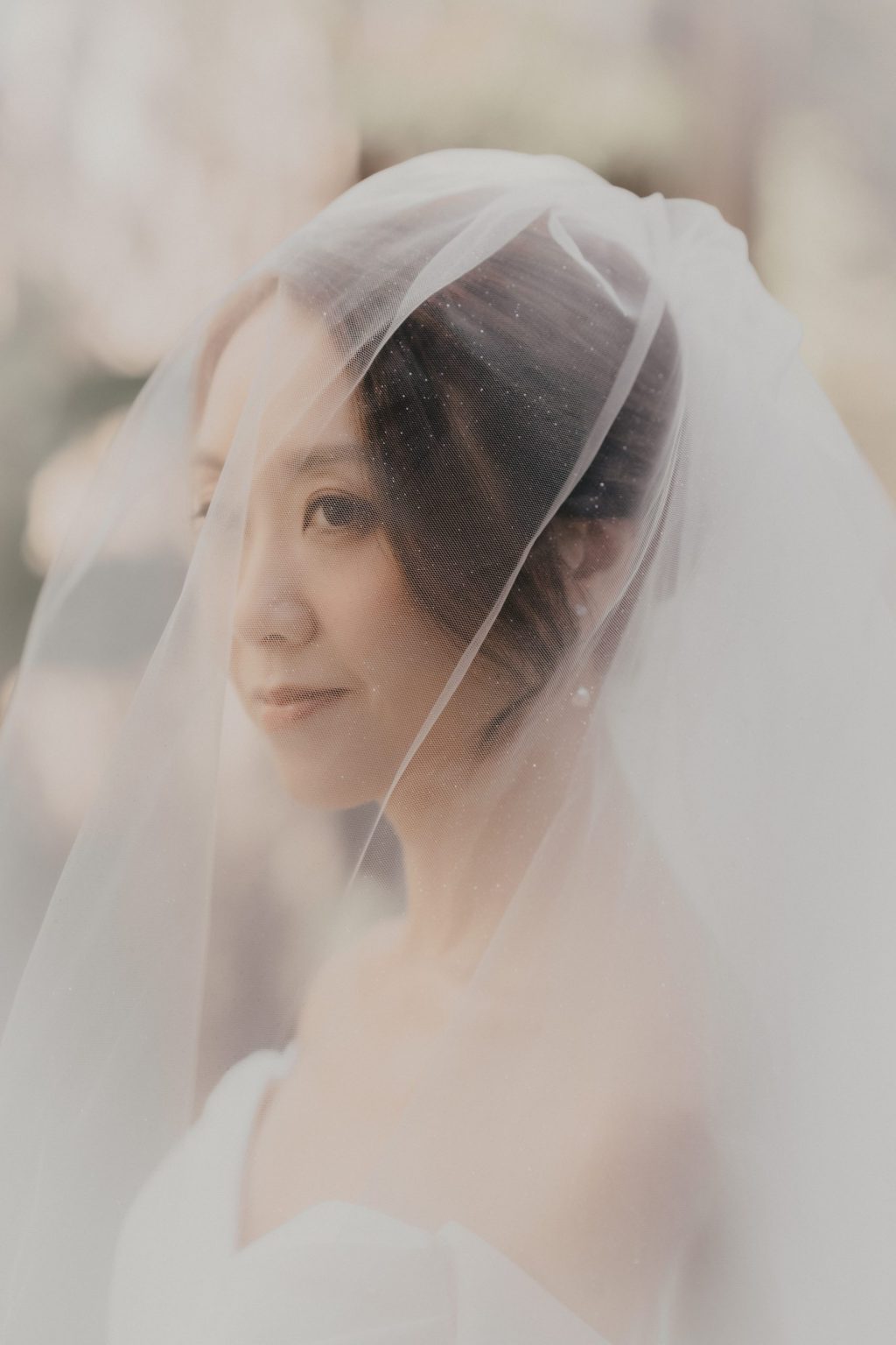 Candid wedding moment photographed by Daniel Baci